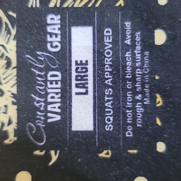 CVG ~ Constantly Varied Gear Fineapple 2.5in Shorts Large - Picture 3 of 4